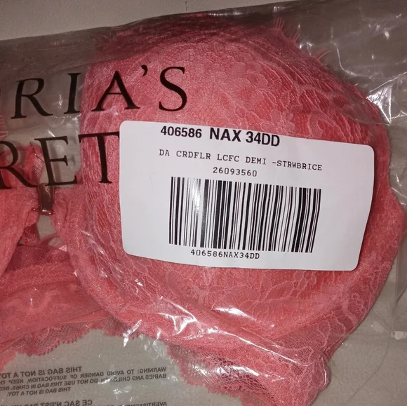 VICTORIA'S SECRET 34DD DREAM ANGELS LIGHTLY LINED DEMI BRA - Picture 6 of 7